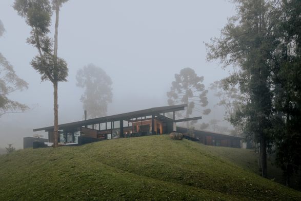 House On The Reservoir