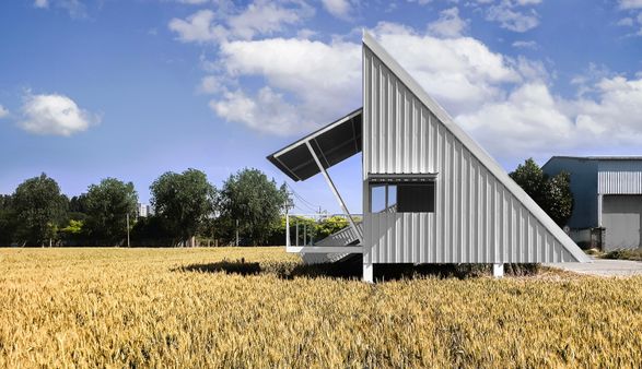 A White Barn