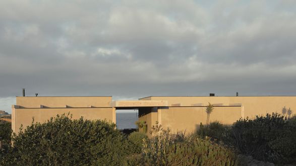 Jardinera House