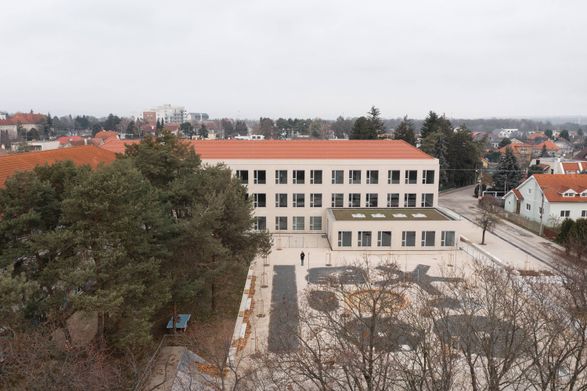 Extension Of A Primary School - New School Pavilion And Multipurpose Hall