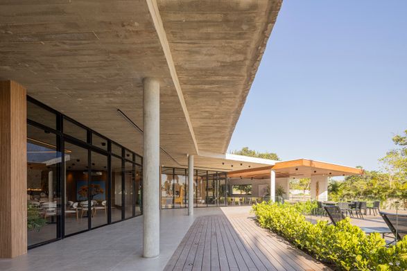 Lakeside Farms Coqueiros Beach