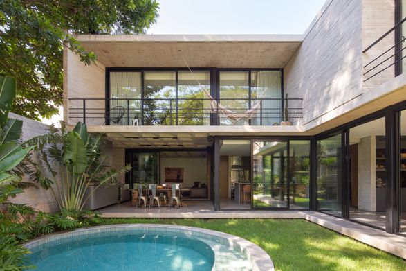 Refugio House