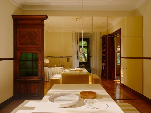 House SNB