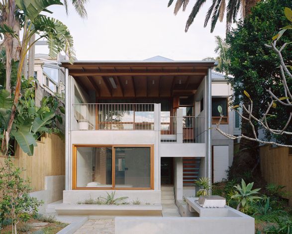 Lee House