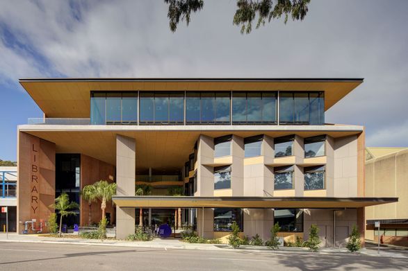 Gosford Regional Library