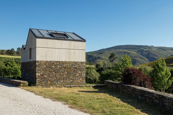 TerraSense Mountain Refuge