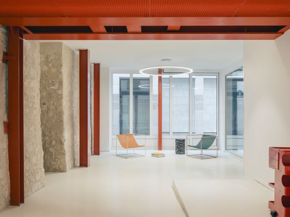 Sentier - Contemporary Workplace