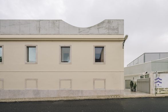 Capitão House