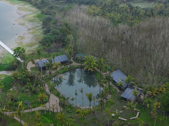 LUXEFARM Waterbird Park Pavilion