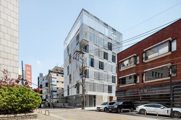 Metal Curtain Building