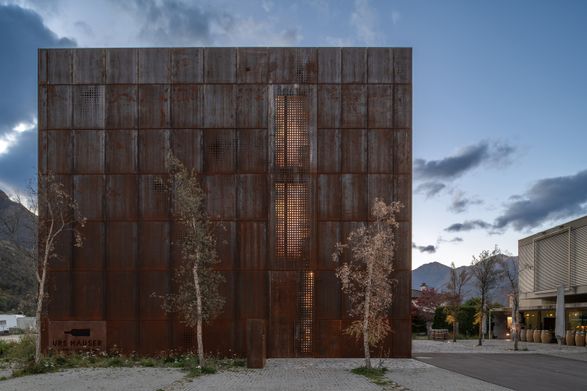 New Winery URS HAUSER