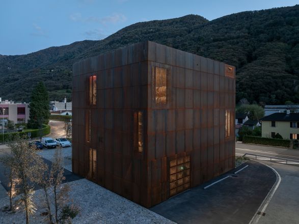 New Winery URS HAUSER