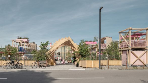 Remise Rosa Complex