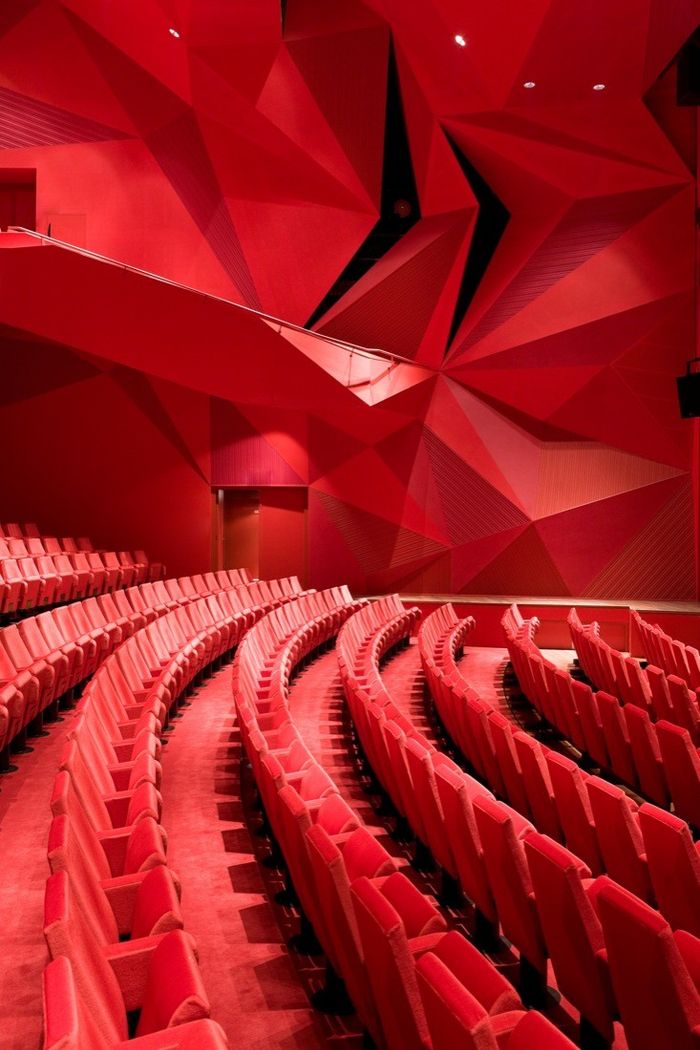 Theatre Agora - Architectures - Jidipi