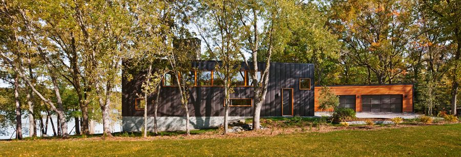 Farquar Lake Residence