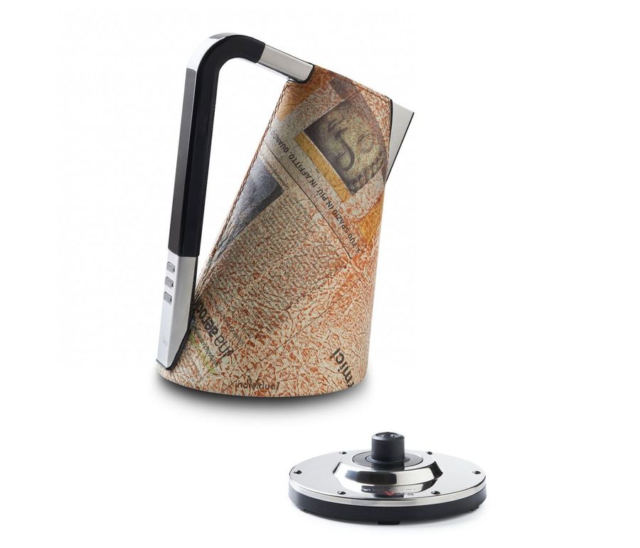 Bugatti Vera Newspaper Kettle