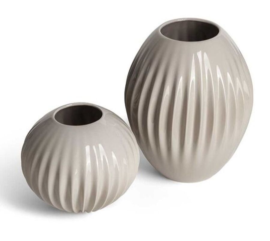 Poltrona Frau Shiwa Vase Collection