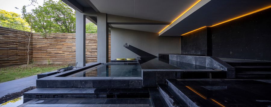 Noxbase Hotel