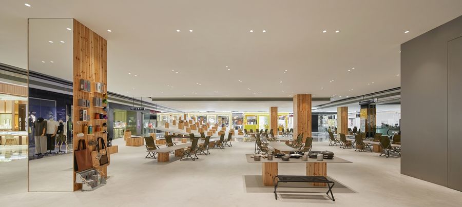 Snow Peak Matro Department Store