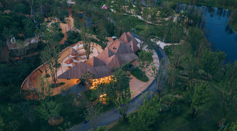 LuxeIsland Restaurant