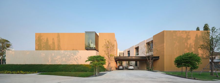 Axis Of Growth House
