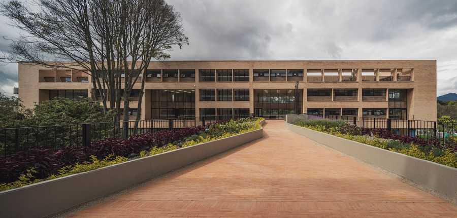 El Camino: Housing Complex For Older Adults And Formerly Unhoused People